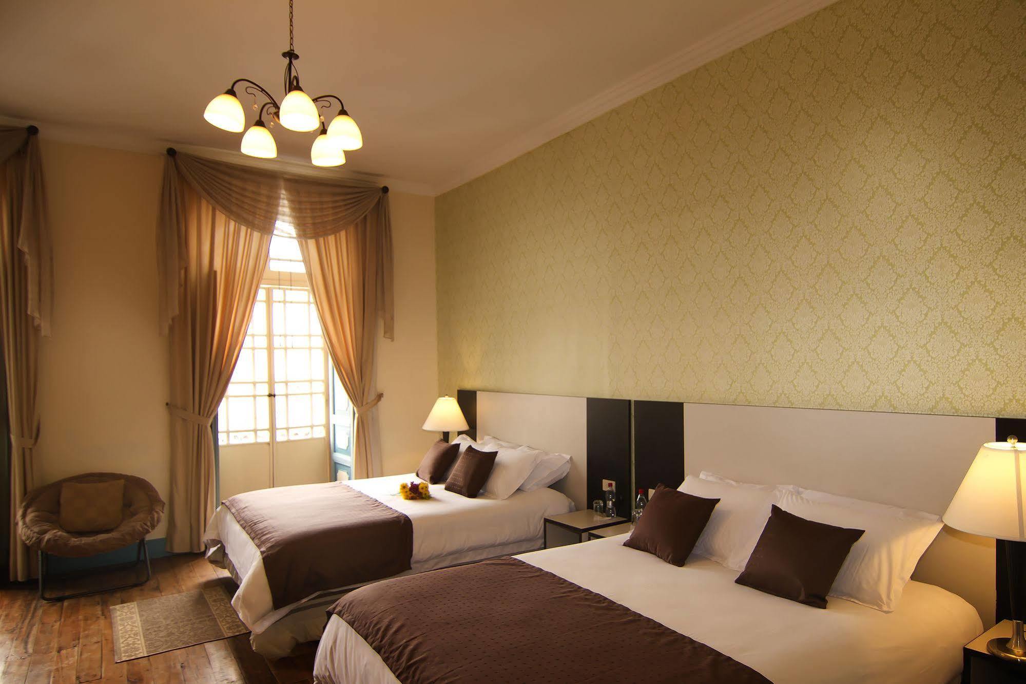 Del Parque Hotel & Suites Κουένκα Εξωτερικό φωτογραφία